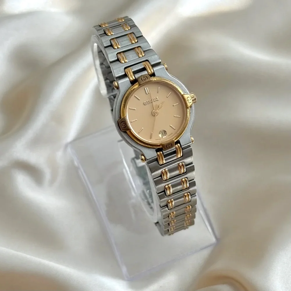 AUTHENTIC VINTAGE GUCCI TWO-TONED WATCH - Picture 2 of 7